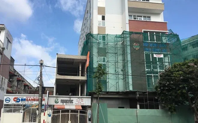 Địa ốc 6AM: Cổ phần hóa, HUD muốn ôm hàng ngàn m2 đất vàng; 8 tòa nhà chọc trời bị lãng quên