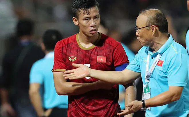 Thầy Park đi tìm Phan Văn Đức mới? Quế Ngọc Hải 'sáng cửa' dự SEA Games