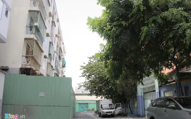 TP.HCM sắp dỡ chung cư nghiêng nửa mét
