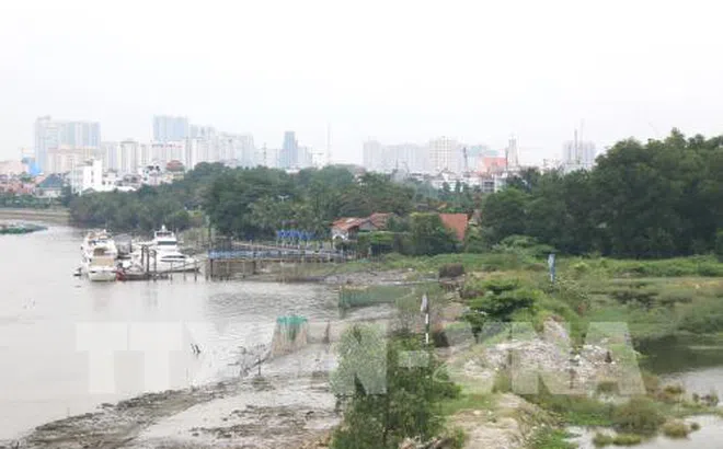 Vấn nạn lấn chiếm bờ sông ở Thành phố Hồ Chí Minh – Bài 2: Quản lý lỏng lẻo