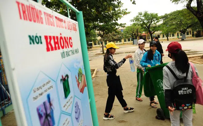 Dạy học trò ứng xử tử tế với môi trường