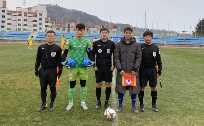 Hà Đức Chinh, Hoàng Đức giúp U23 Việt Nam ngược dòng thắng trên đất Hàn Quốc