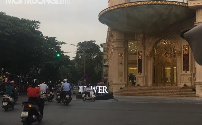 Kiên quyết tháo dỡ công trình xây dựng trái phép trước tòa nhà DOJI