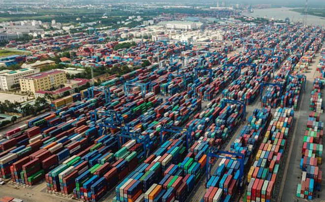 Tăng trưởng kinh tế vượt các dự báo