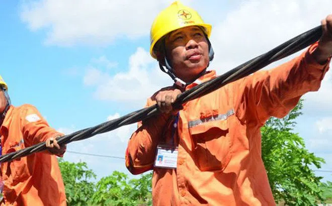 EVN lên tiếng về thông tin tiền lương lãnh đạo tăng 37%, người lao động tăng 4%