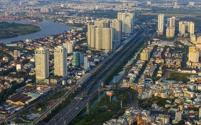 Bất động sản chật vật vượt qua Covid-19