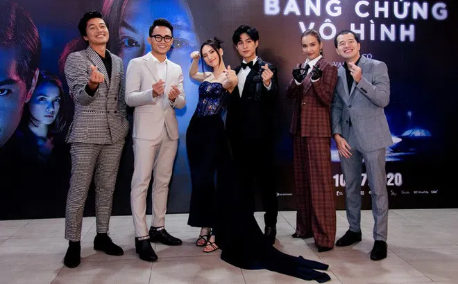 Sao Việt hội tụ thảm đỏ ra mắt phim "Bằng chứng vô hình"