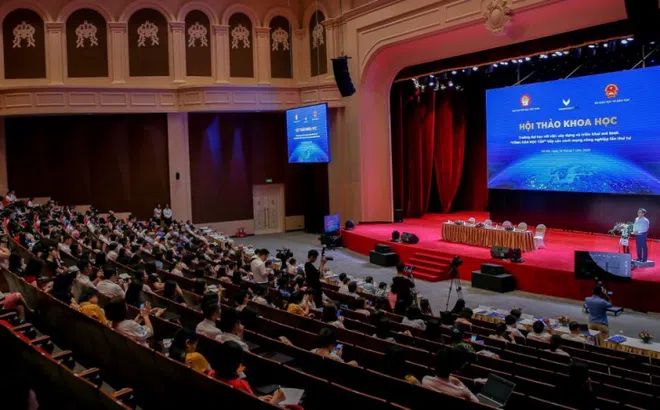 Thiếu cả thầy và thợ