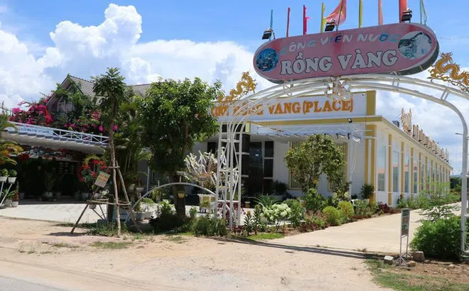 Bị chính quyền tuýt còi, chủ đầu tư vẫn bất chấp thi công