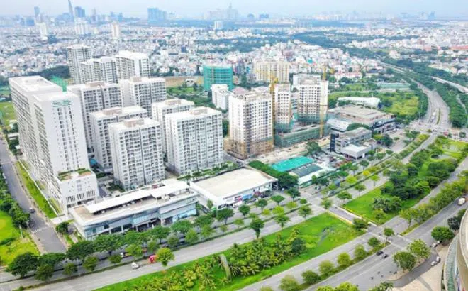 BĐS đồng loạt rao bán cắt lỗ, nhà đầu tư nhỏ lẻ đua 'bắt đáy' thị trường