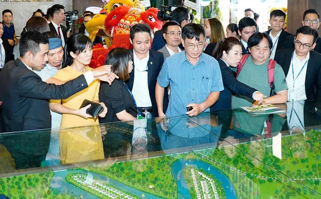 Hé lộ những “điểm sáng” đầu tư bất động sản trong lúc thị trường khó khănHé lộ những “điểm sáng” đầu tư bất động sản trong lúc thị trường khó khăn