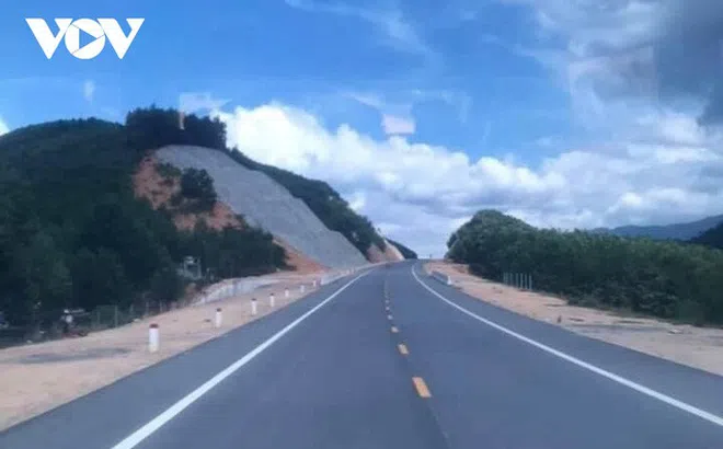 Mở thầu 3 dự án cao tốc Bắc-Nam: Hồ sơ được bảo mật, Bộ Công an cùng giám sát