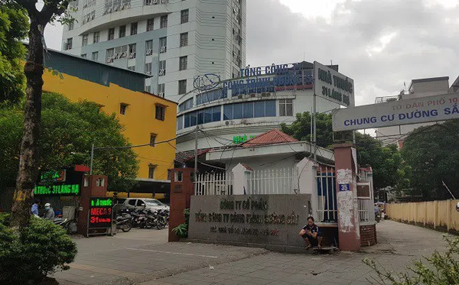 Nhà thuốc "mọc" lên trong trụ sở công ty CP Tổng công ty công trình Đường sắt