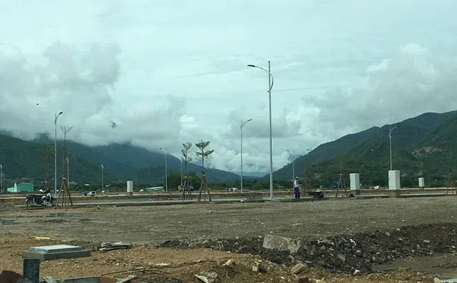 Nha Trang (Khánh Hòa): Không đủ hồ sơ pháp lý, chủ đầu tư ồ ạt san lấp mặt bằng