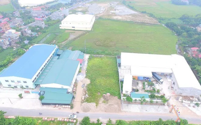“Hô biến” đất quy hoạch khu dân cư để xây dựng nhà xưởng không phép?