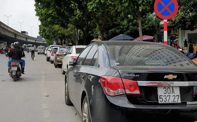 Chủ đầu tư chung cư “quên” chỗ đỗ xe, xử thế nào?