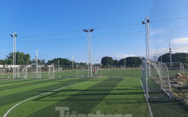 Khánh Hoà: Cho thuê 18.000m2 đất sân vận động Cam Ranh với giá 'bèo'