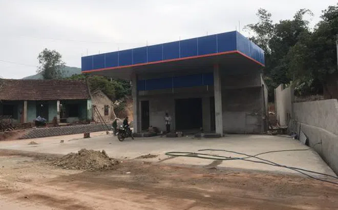 Bắc Giang: Dấu hiệu “hợp thực hóa” quy hoạch sử dụng đất để xây dựng cửa hàng xăng dầu sát khu dân cư