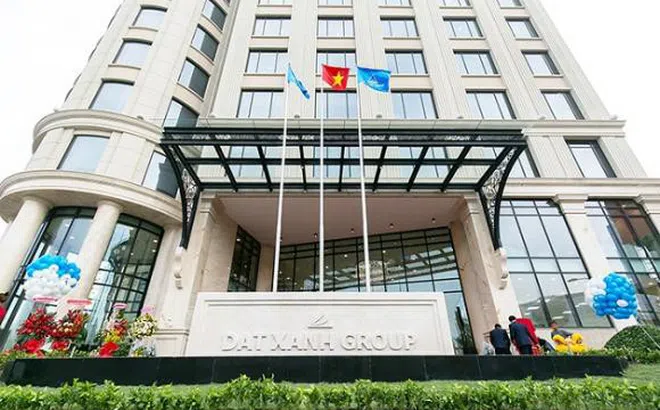 Kinh doanh thua lỗ, cổ phiếu Tập Đoàn Đất Xanh rơi vào diện cảnh báo