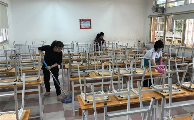 Thổi giá đất Hòa Lạc kiểu “từ tay trái qua tay phải”