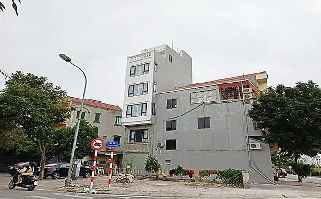 Long Biên (Hà Nội): Chính quyền phường Gia Thụy tạo “điều kiện” cho xây dựng sai giấy phép do “nhà họ có… người già”?