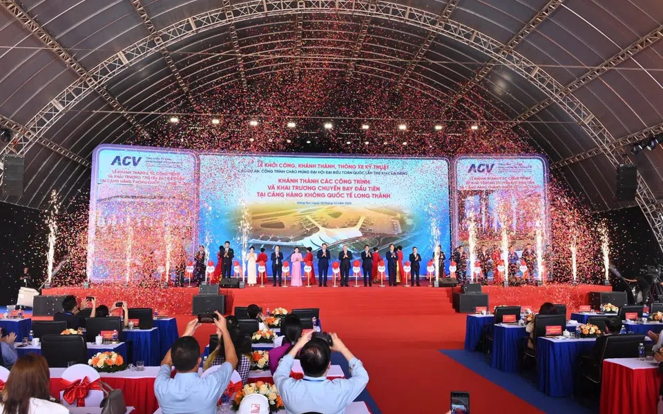 Long Thành đón chuyến bay đầu tiên, mở “đường băng” tăng trưởng cho “kỳ quan đô thị” Vinhomes Green Paradise