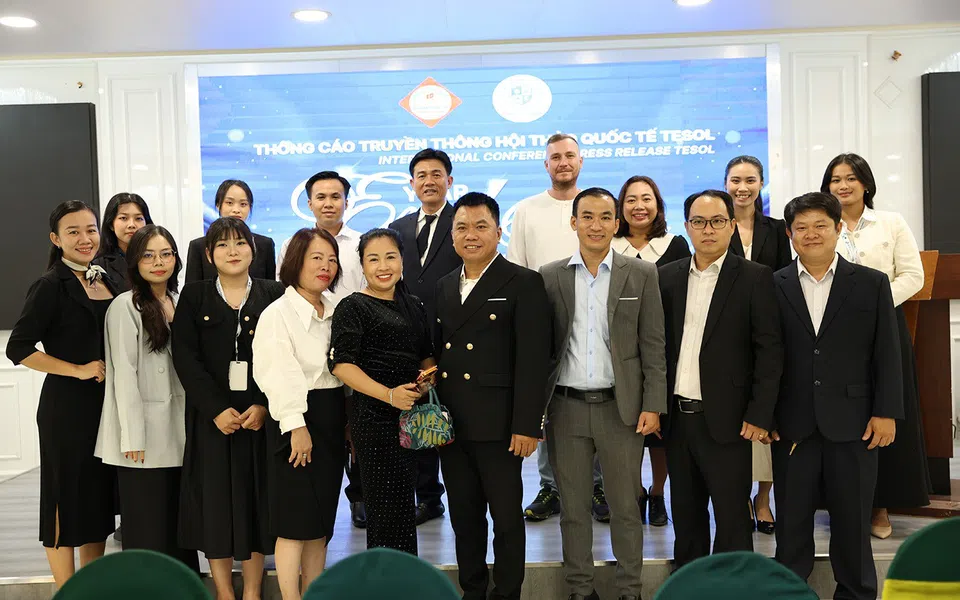 Viện Nghiên cứu Hướng nghiệp và Hội nhập quốc tế đẩy mạnh chiến lược hội nhập, ký kết hợp tác đào tạo với đối tác Canada